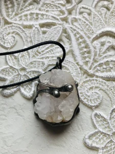 Křišťálová drůzka